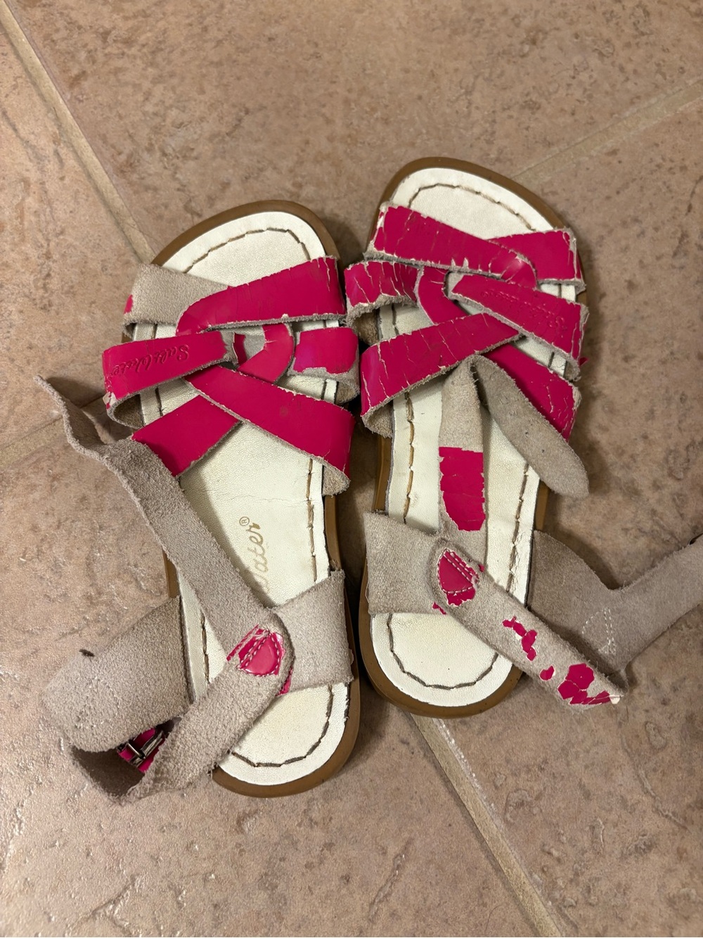 Girls used Saltwater Sandals kids sz 13